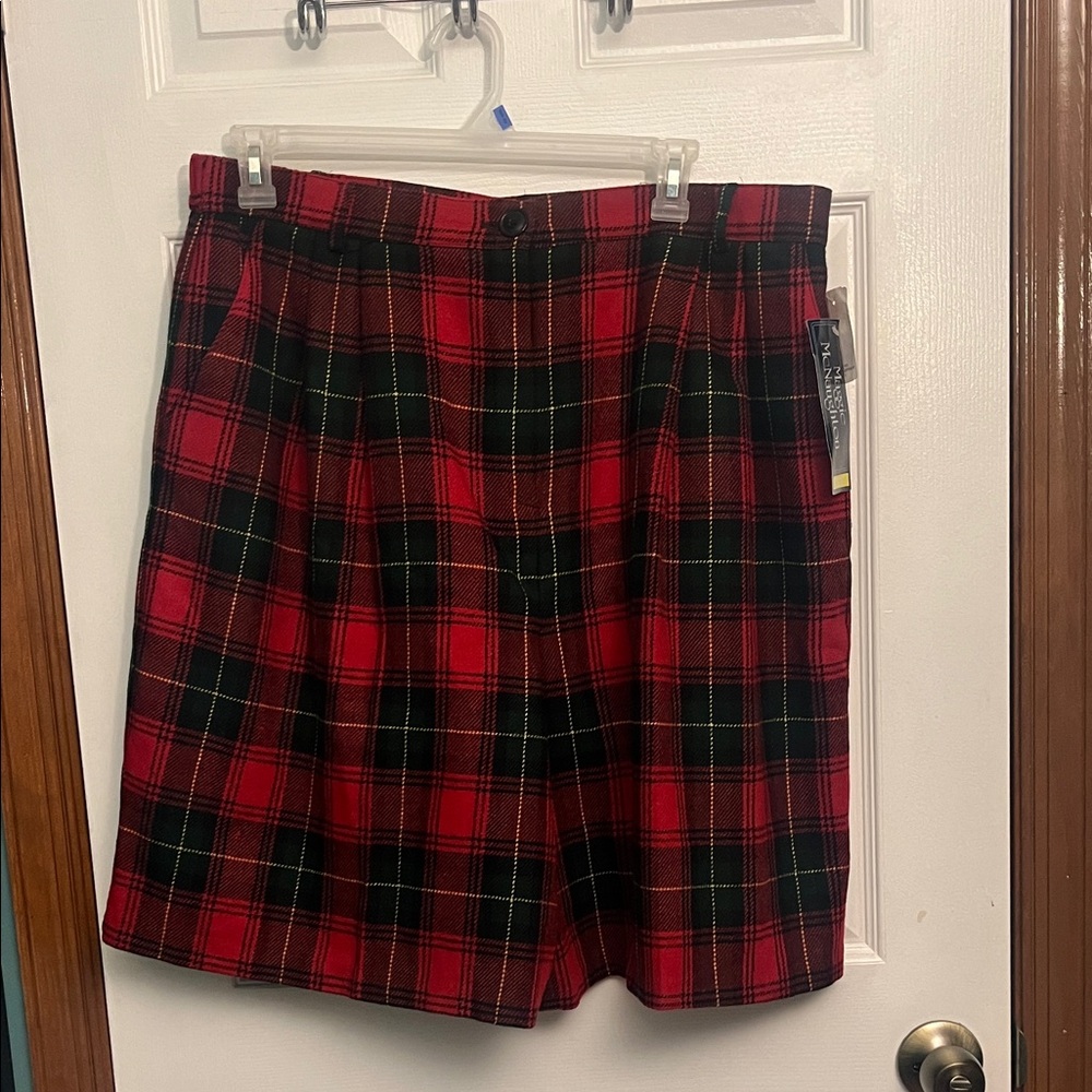 Vintage Plaid Red and Black Women's Skorts Size 22W